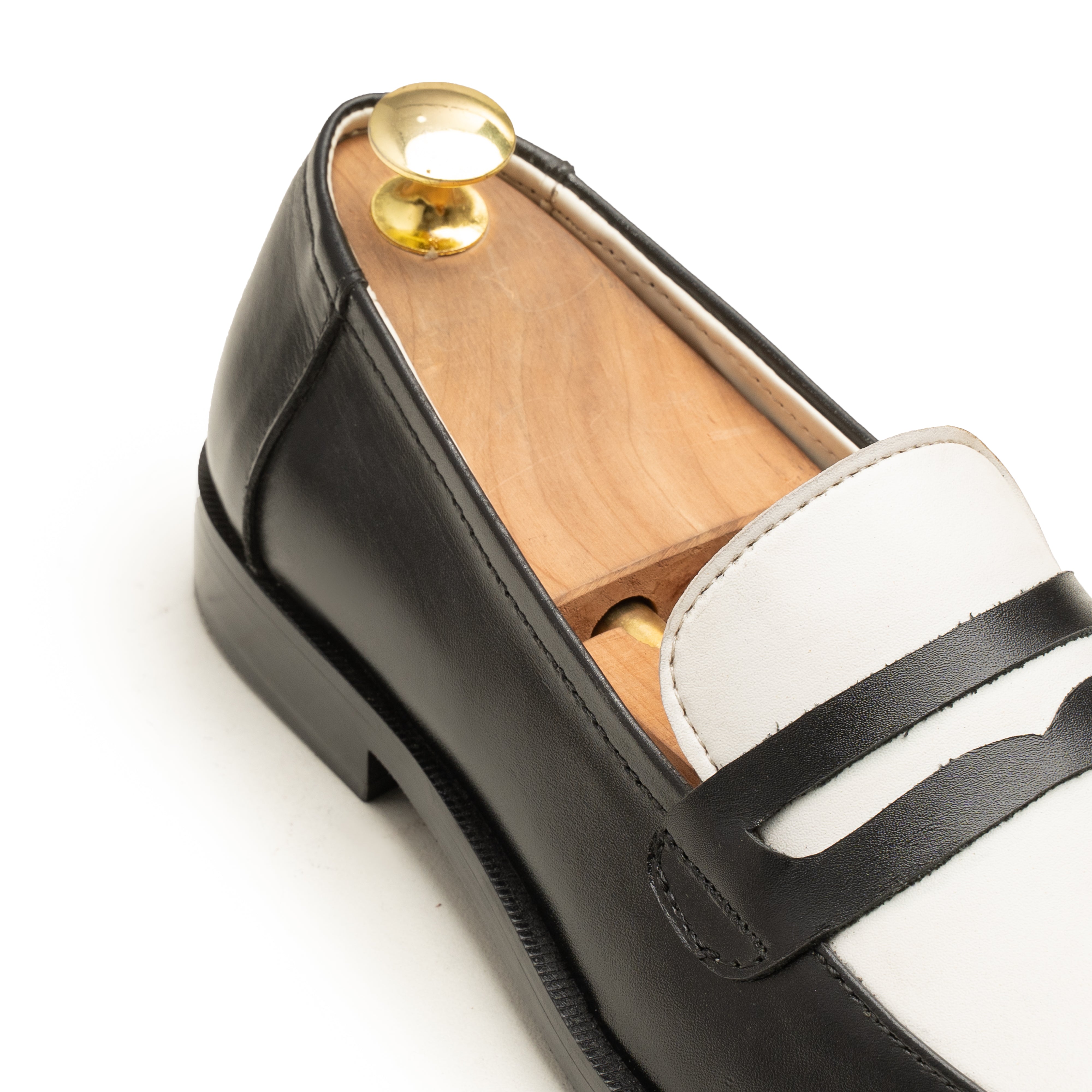 VYNCE PENNY LOAFERS