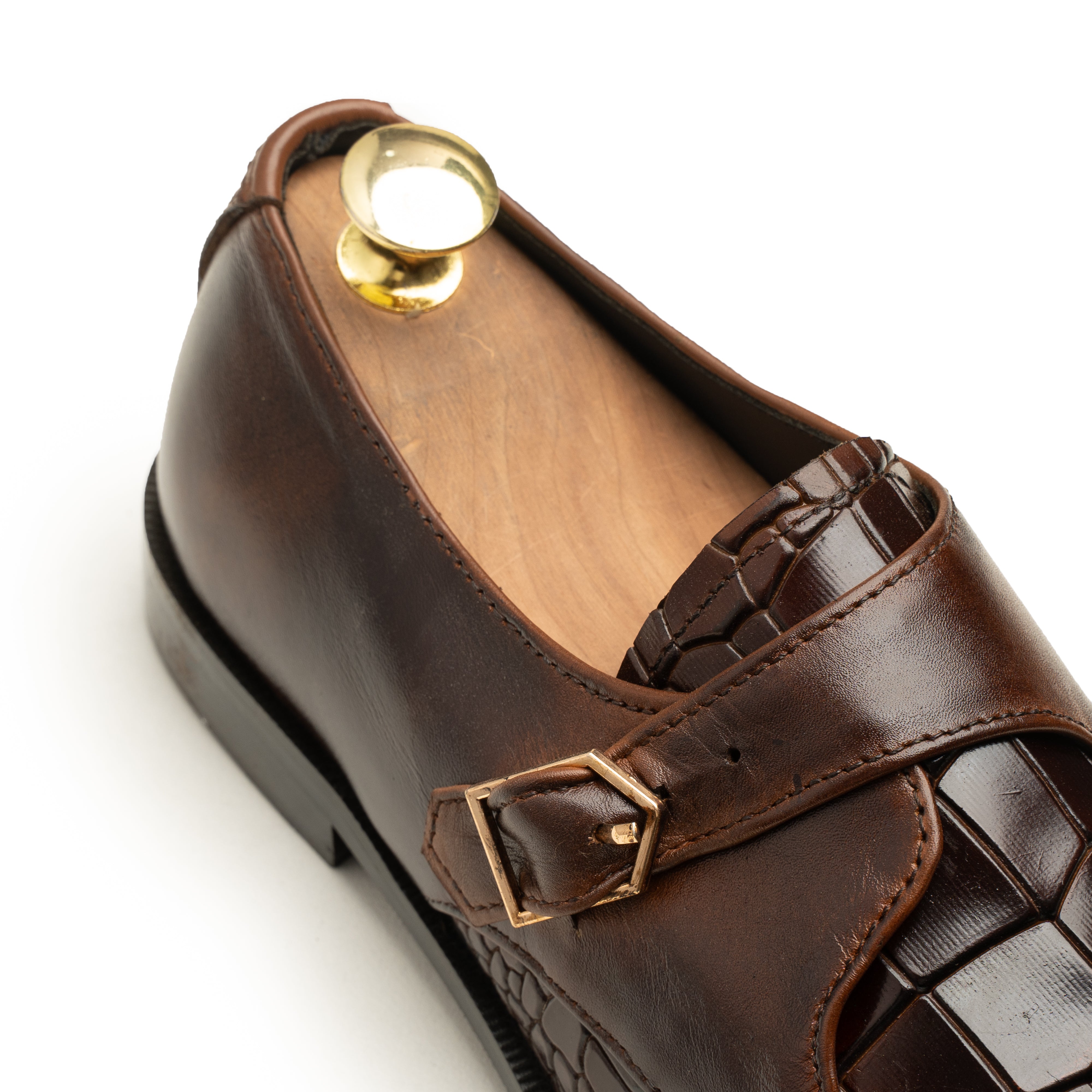 ALUX SINGLE MONKS