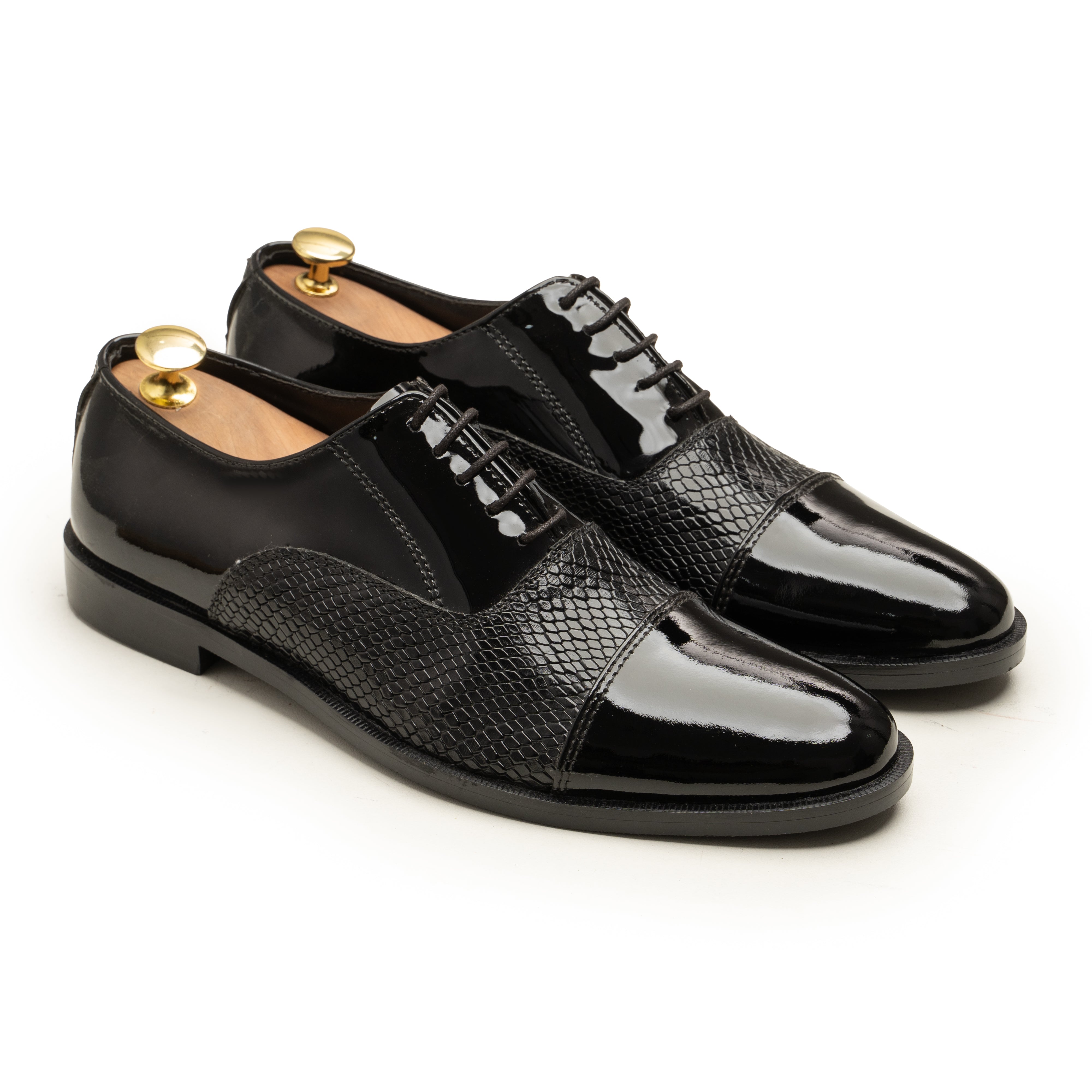 NUVIRA OXFORDS
